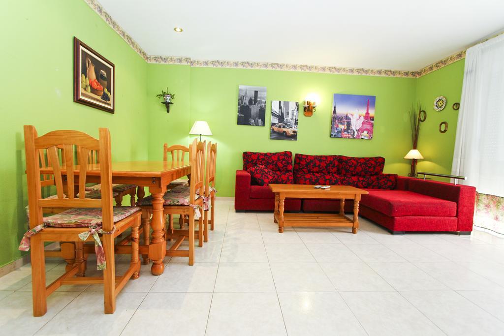 Mar Pineda Planet Costa Dorada Appartement La Pineda Kamer foto